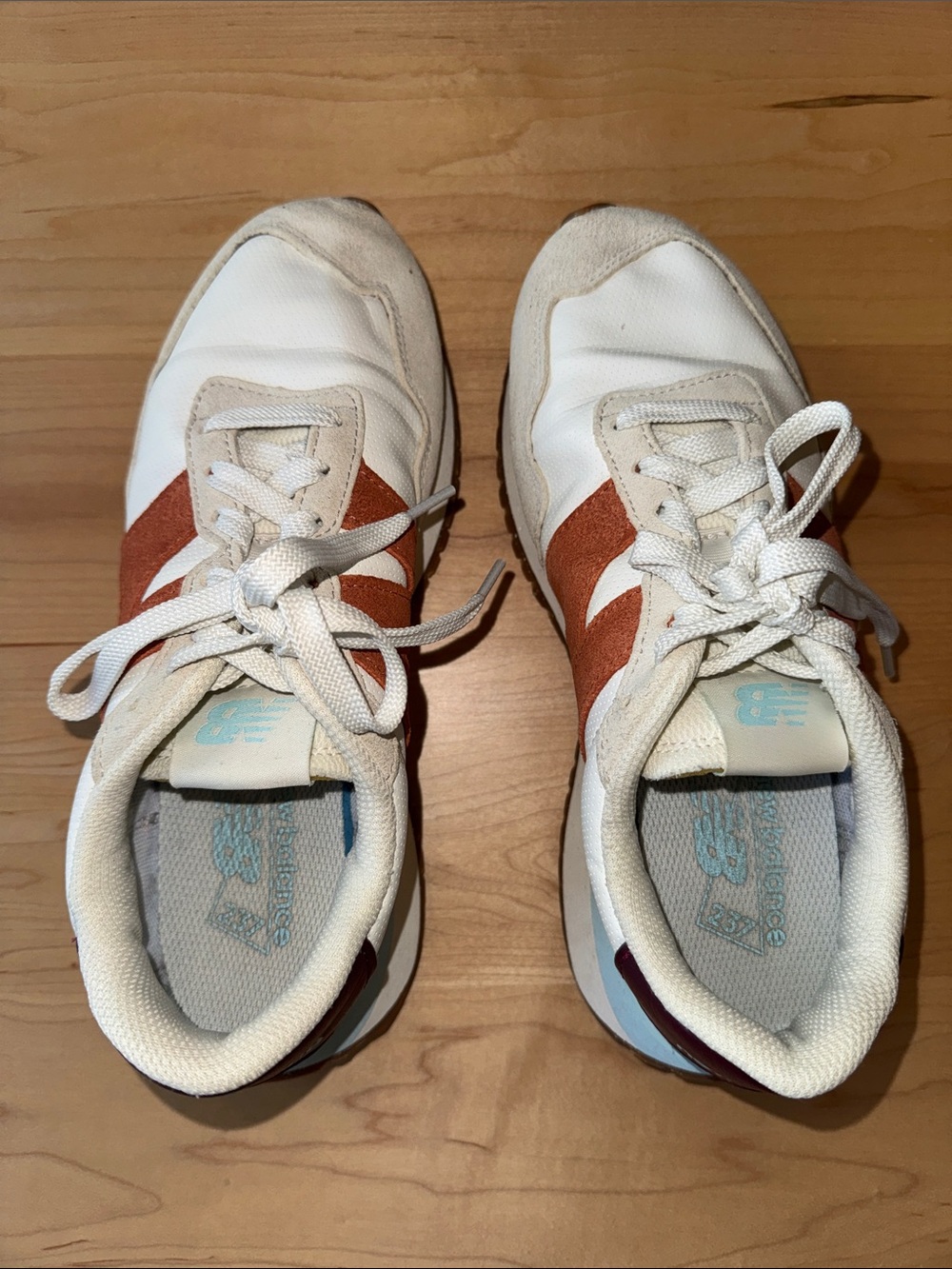 Women’s New Balance 237 Sneaker in the Sea Salt and Soft Copper, size 8 - Picture 2 of 7